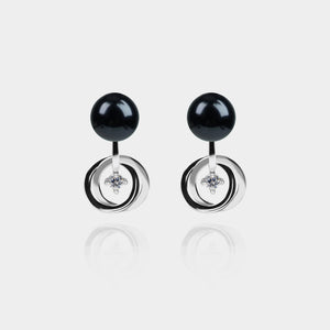 DONNA PEARL EARRINGS