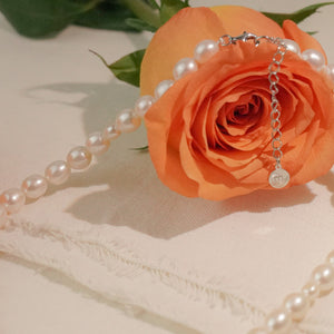 SERA PEARL EARRINGS (SILVER) + THE OVAL-PEARLS NECKLACE