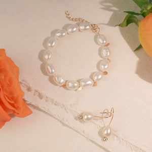 SERA PEARL EARRINGS (GOLD) + LUNA PEARL BRACELET (GOLD)