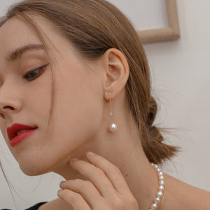 LYLAH PEARL EARRINGS
